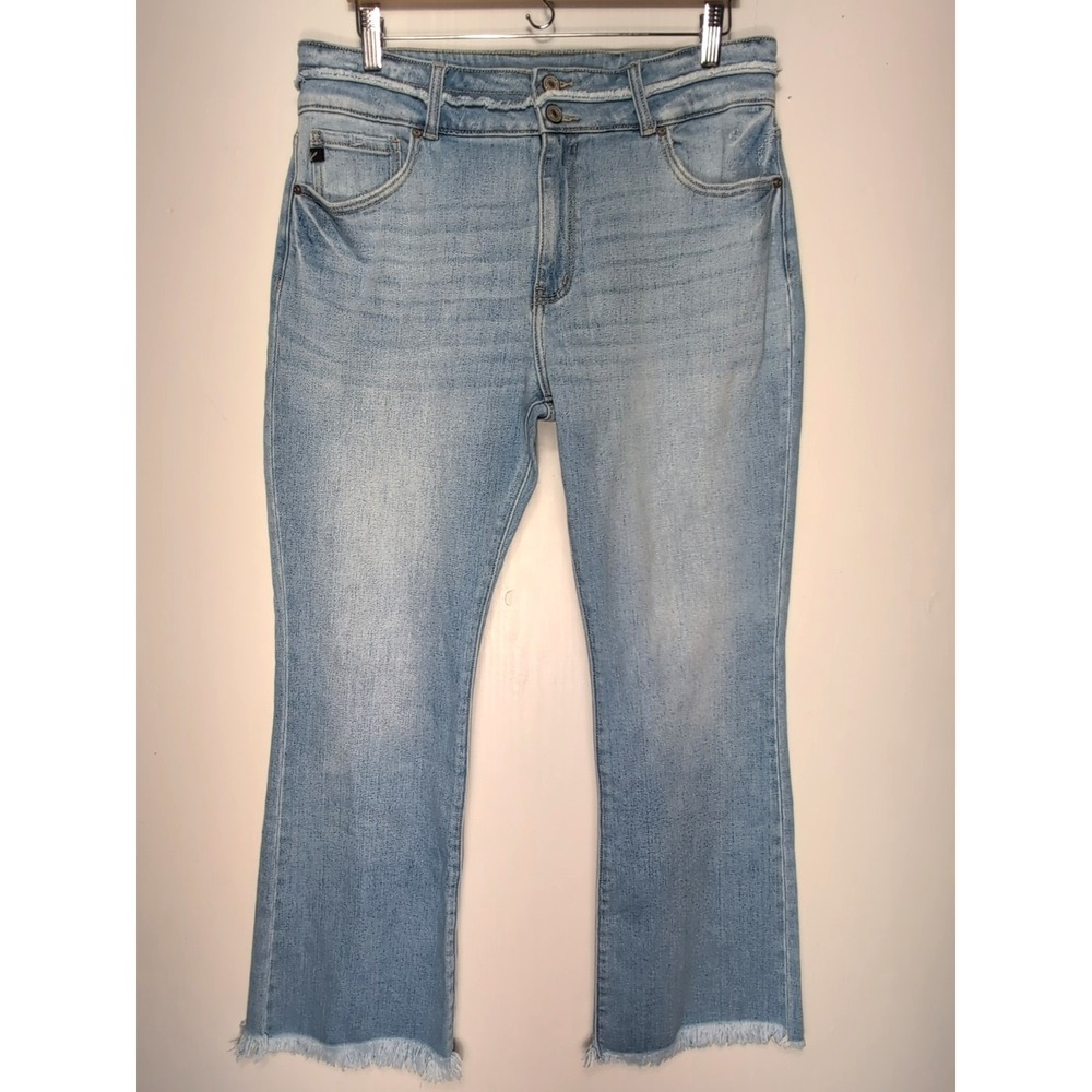 KanCan Womens Flare Jeans Size 32 Light Wash Raw Hem High Rise Stretch Denim